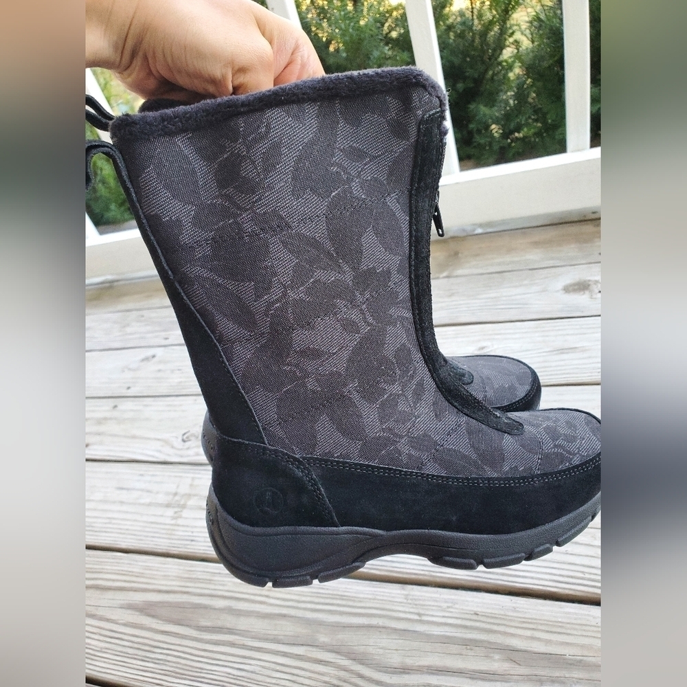 Landsend Women's Black and Gray Floral Boots